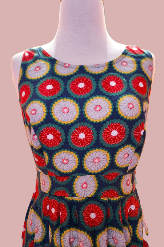 Fifties style Flower Dress // Pre-loved