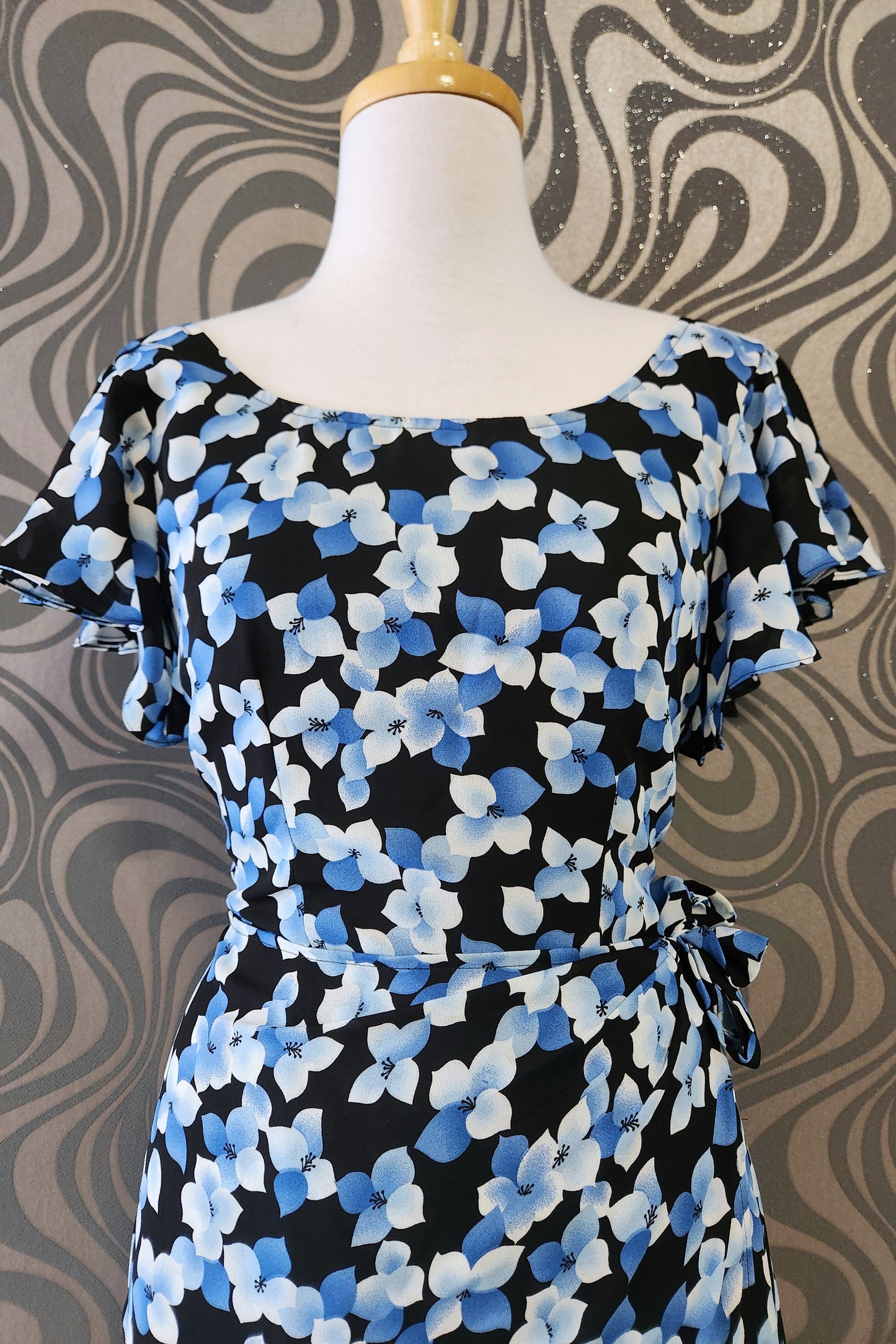 Blue floral chiffon Dress // Sample