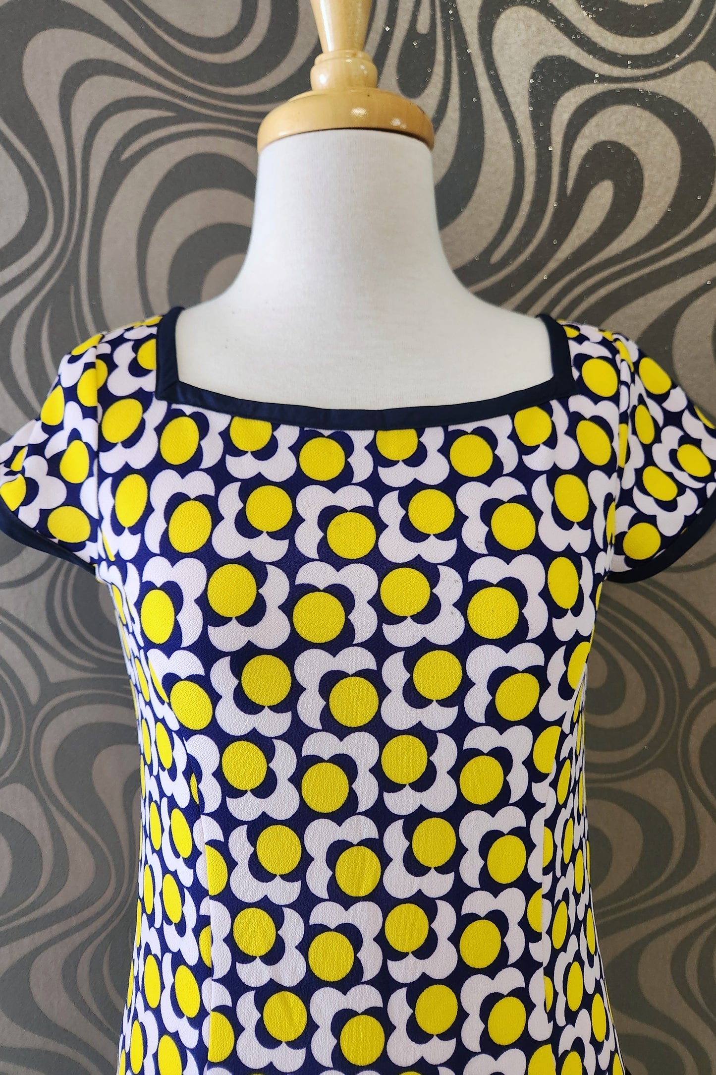 Lemon floral Shift Dress // Sample