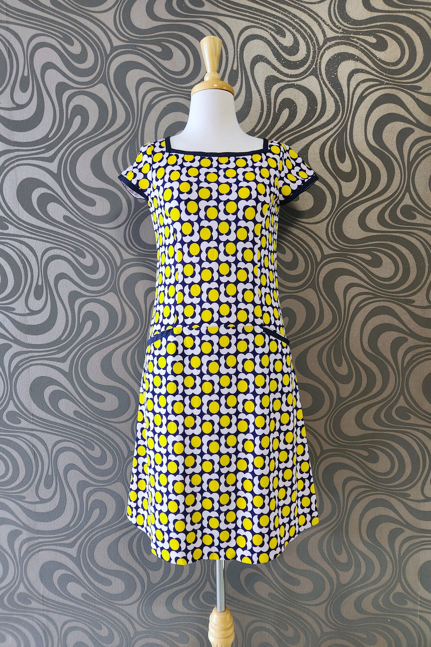 Lemon floral Shift Dress // Sample