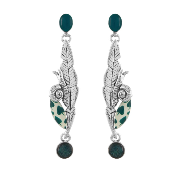 Taratata French Earrings // Green // Leaf Drops Snail